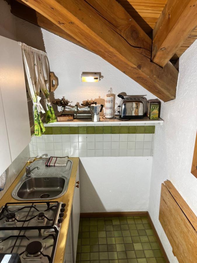 Chalet Blanc "La Mansarda" Courmayeur Exterior foto